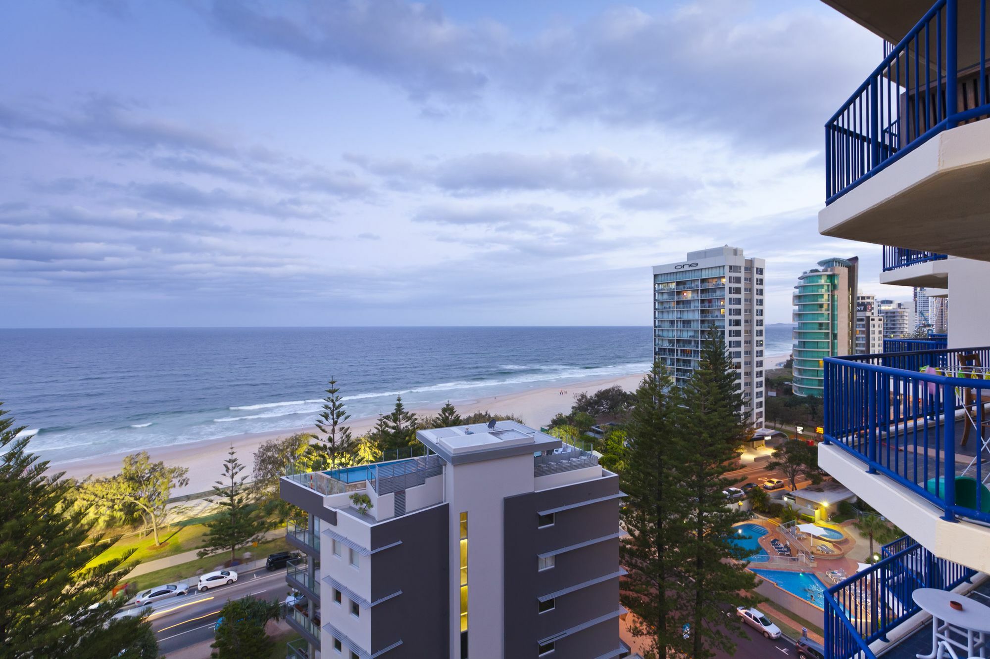 Surf Regency Aparthotel Gold Coast Exterior photo